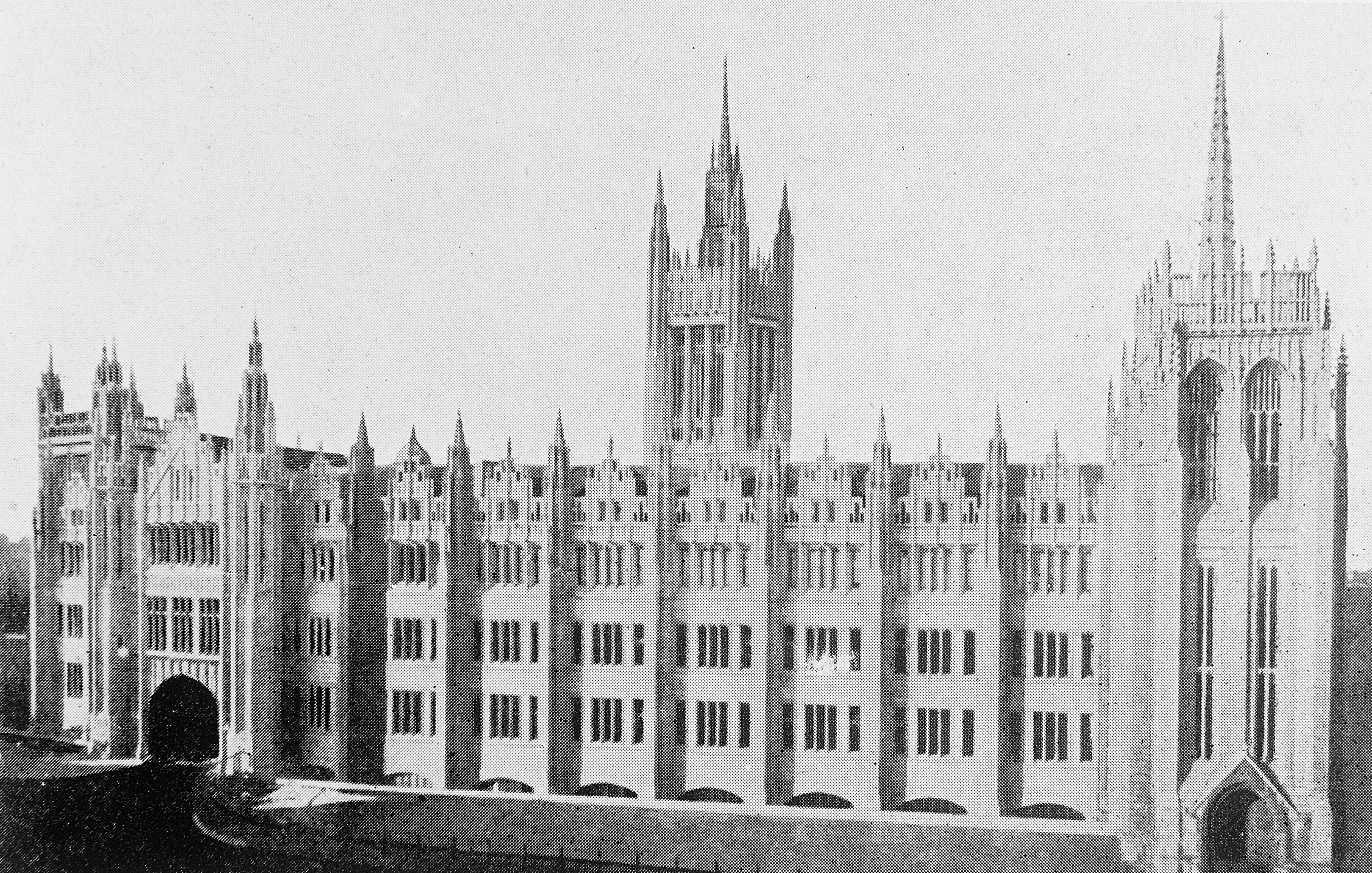 Marischal College’s pinnacled granite frontage in Aberdeen