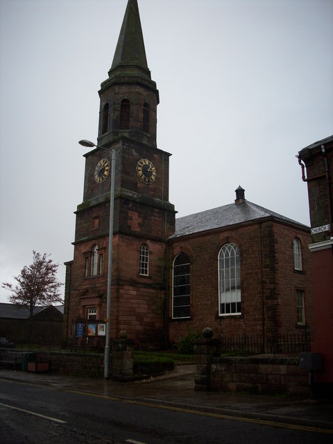 Annan Old Parish Church, a pale classical church with a tall square tower