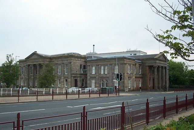 Hamilton Sheriff Court at Beckford Street and Almada Street